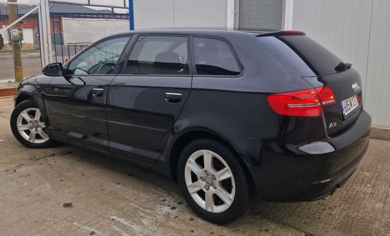 Audi A3 Sportback 1.6TDI 90к.с., снимка 2 - Автомобили и джипове - 48632988