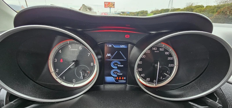 Suzuki Swift 1.2  Hybrid, снимка 15 - Автомобили и джипове - 49635245