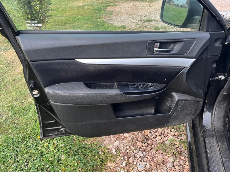 Subaru Legacy 2.0 150к.с, снимка 9 - Автомобили и джипове - 52172565