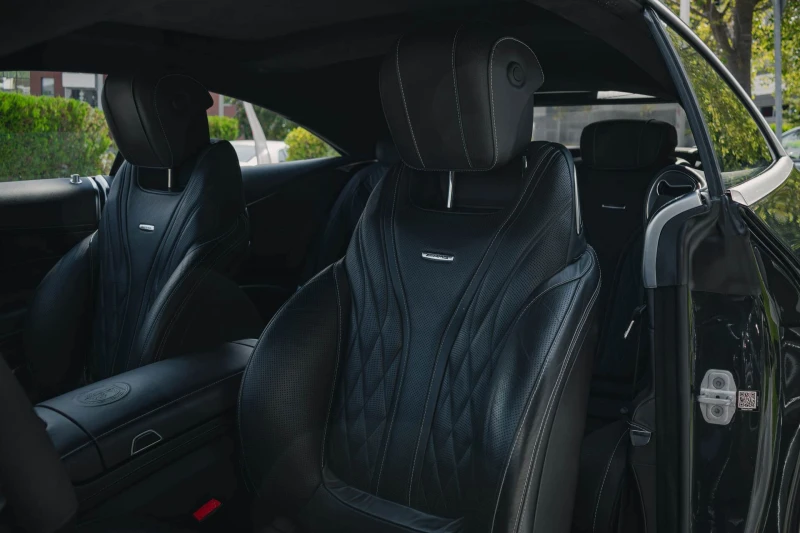 Mercedes-Benz S 63 AMG 4Matic/Burmester/HuD/Carbon/Night/Камера 360/Керам, снимка 8 - Автомобили и джипове - 52485856