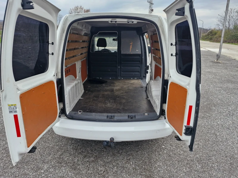 VW Caddy 1.6 TDI MAXI KLIMA NAVI, снимка 9 - Автомобили и джипове - 52664738