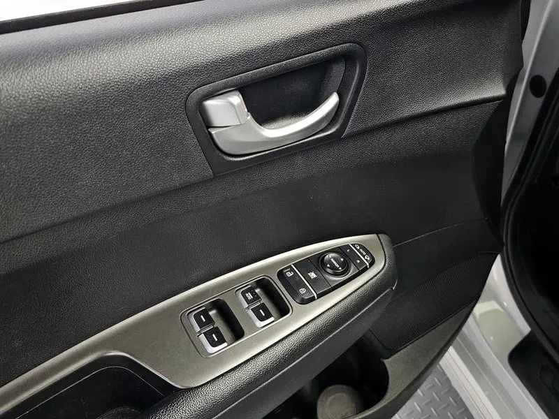 Kia K5 2.0, снимка 17 - Автомобили и джипове - 54263772