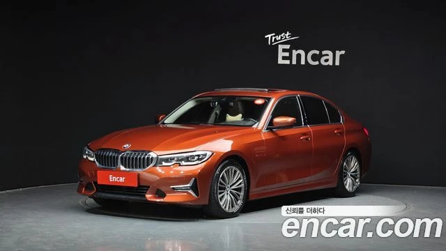 BMW 320 Кожа* Подгрев* Навигация* HEADUP* 360* Panorama