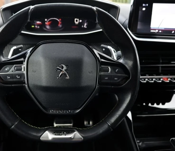 Peugeot 208  GT-Line 130 к.с. с панорама, снимка 13 - Автомобили и джипове - 55962969