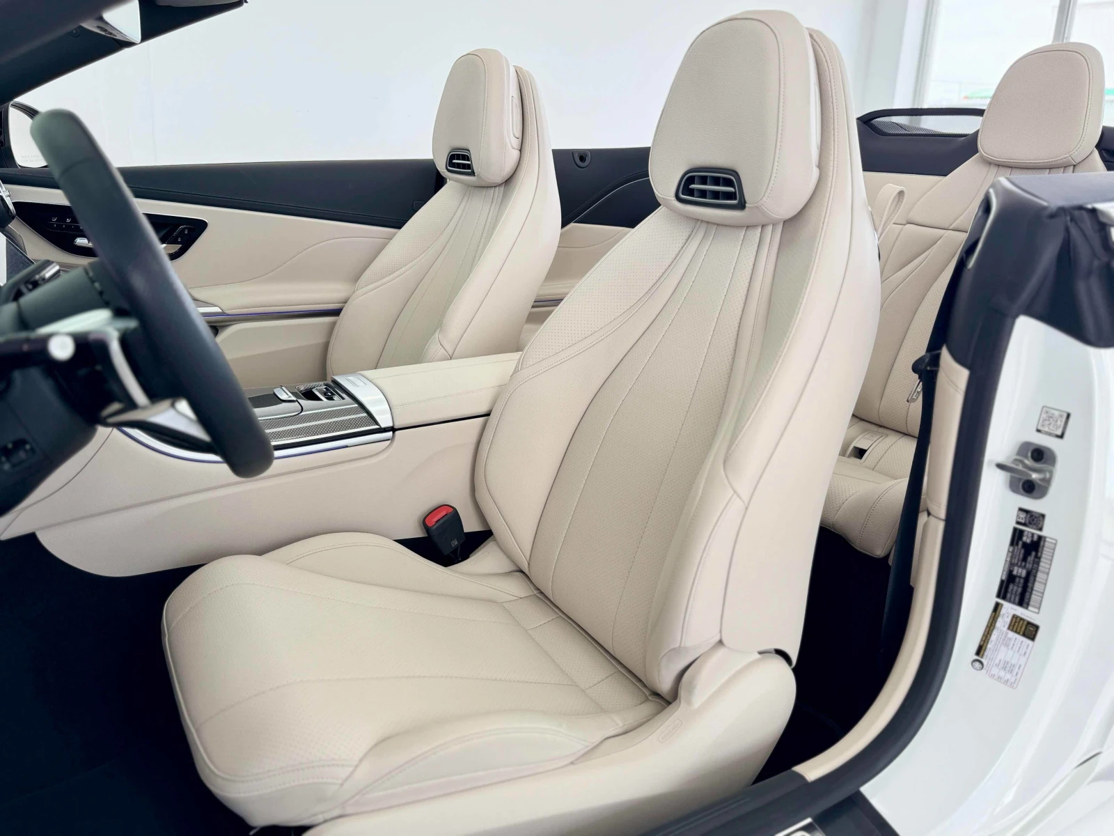 Mercedes-Benz CLE 300 CARFAX* ОПЦИЯ ЗА ФИНАНСИРАНЕ*  - изображение 8
