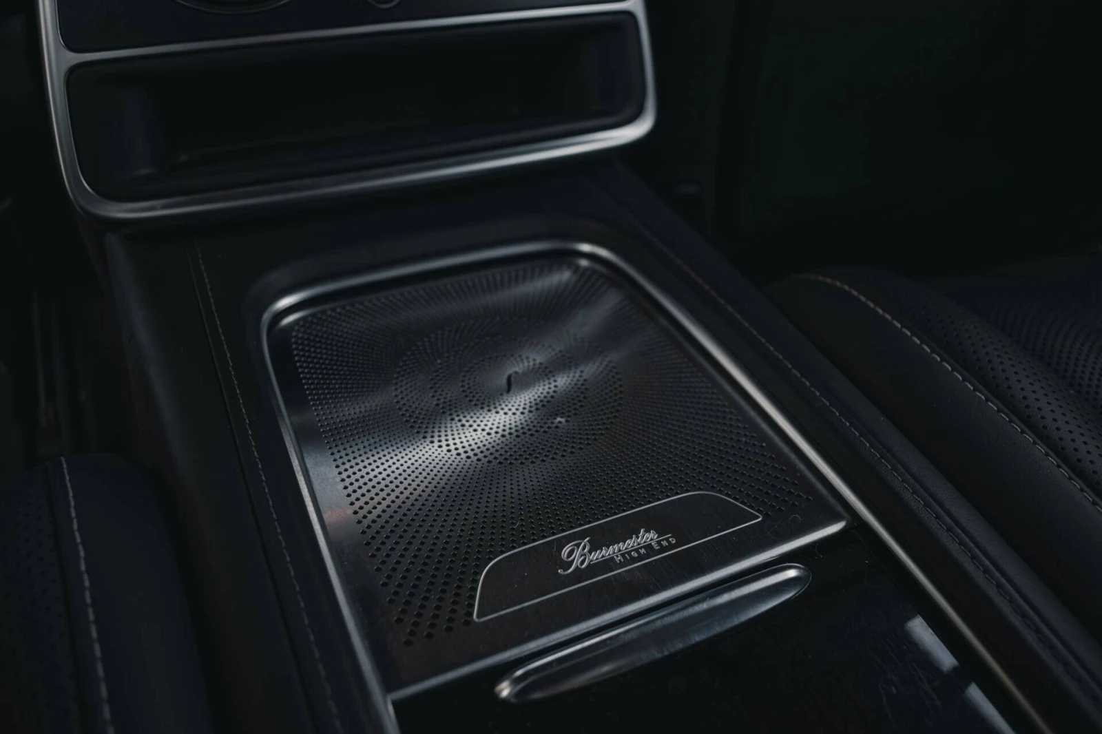 Mercedes-Benz S 63 AMG 4Matic/Burmester/HuD/Carbon/Night/Камера 360/Керам - изображение 10