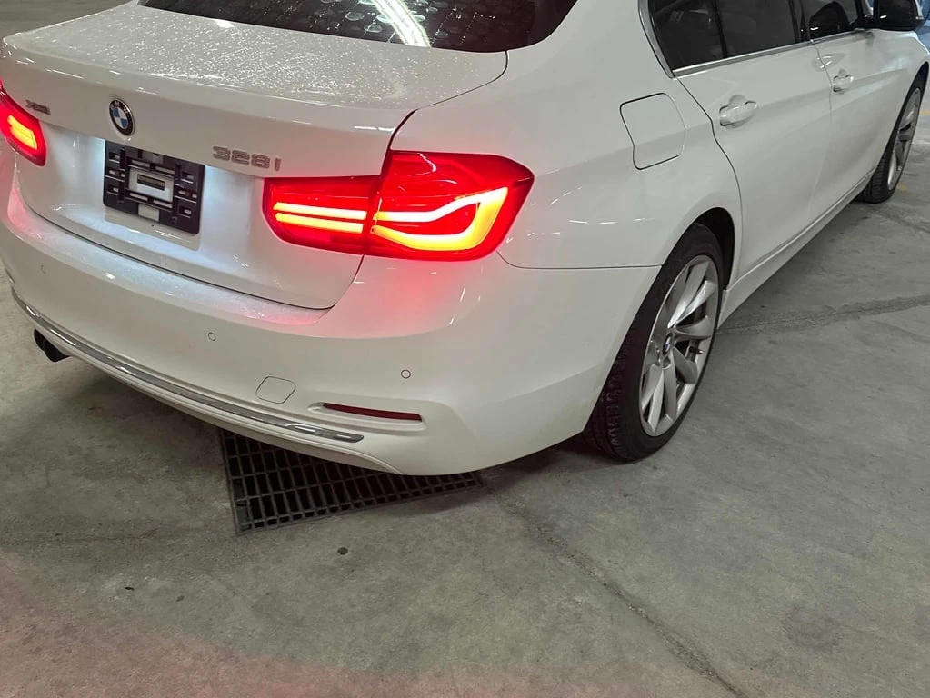 BMW 328 * 328i xDrive * CARFAX *    | Mobile.bg   16