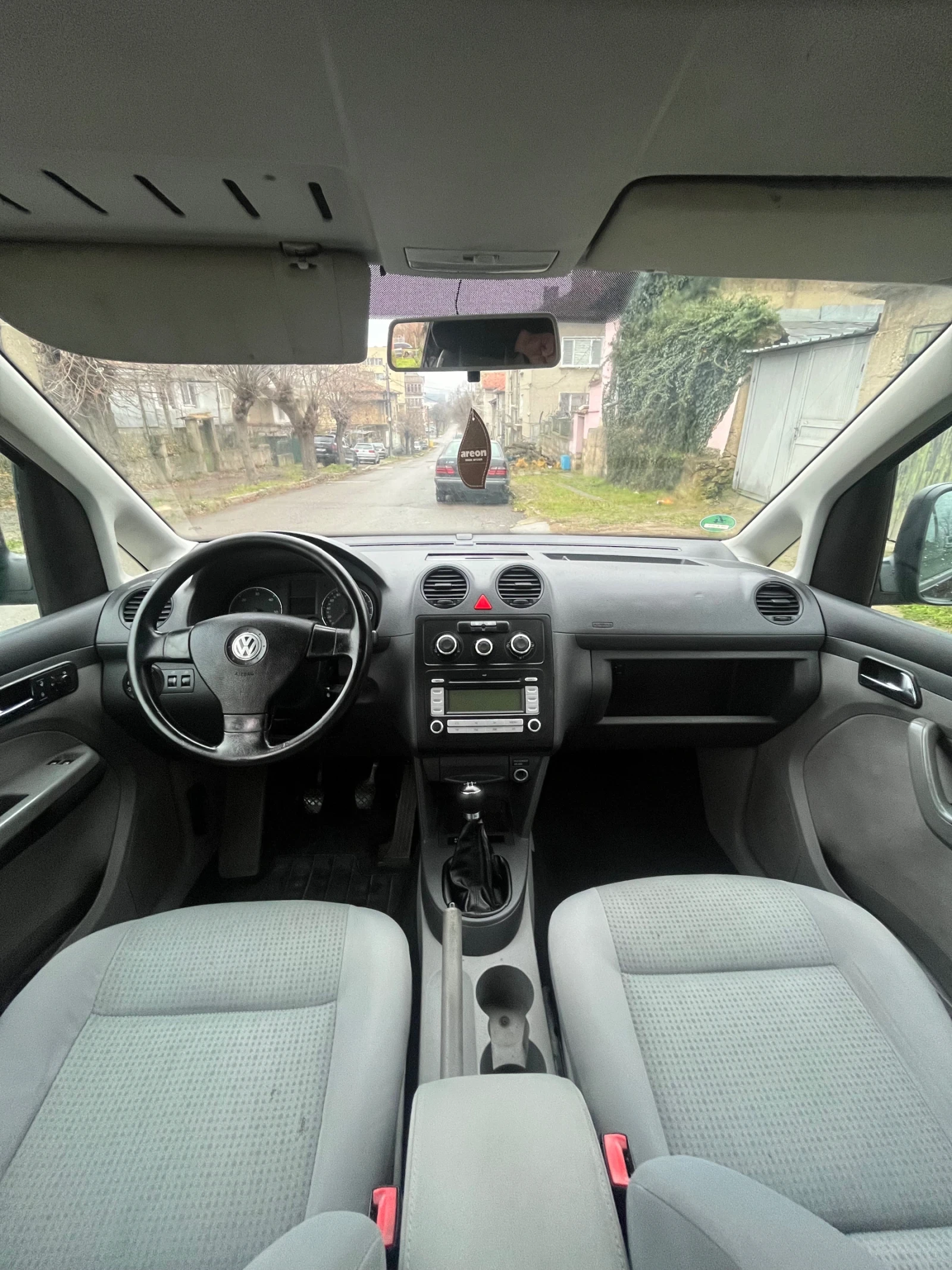 VW Caddy 1.9 TDI - изображение 7