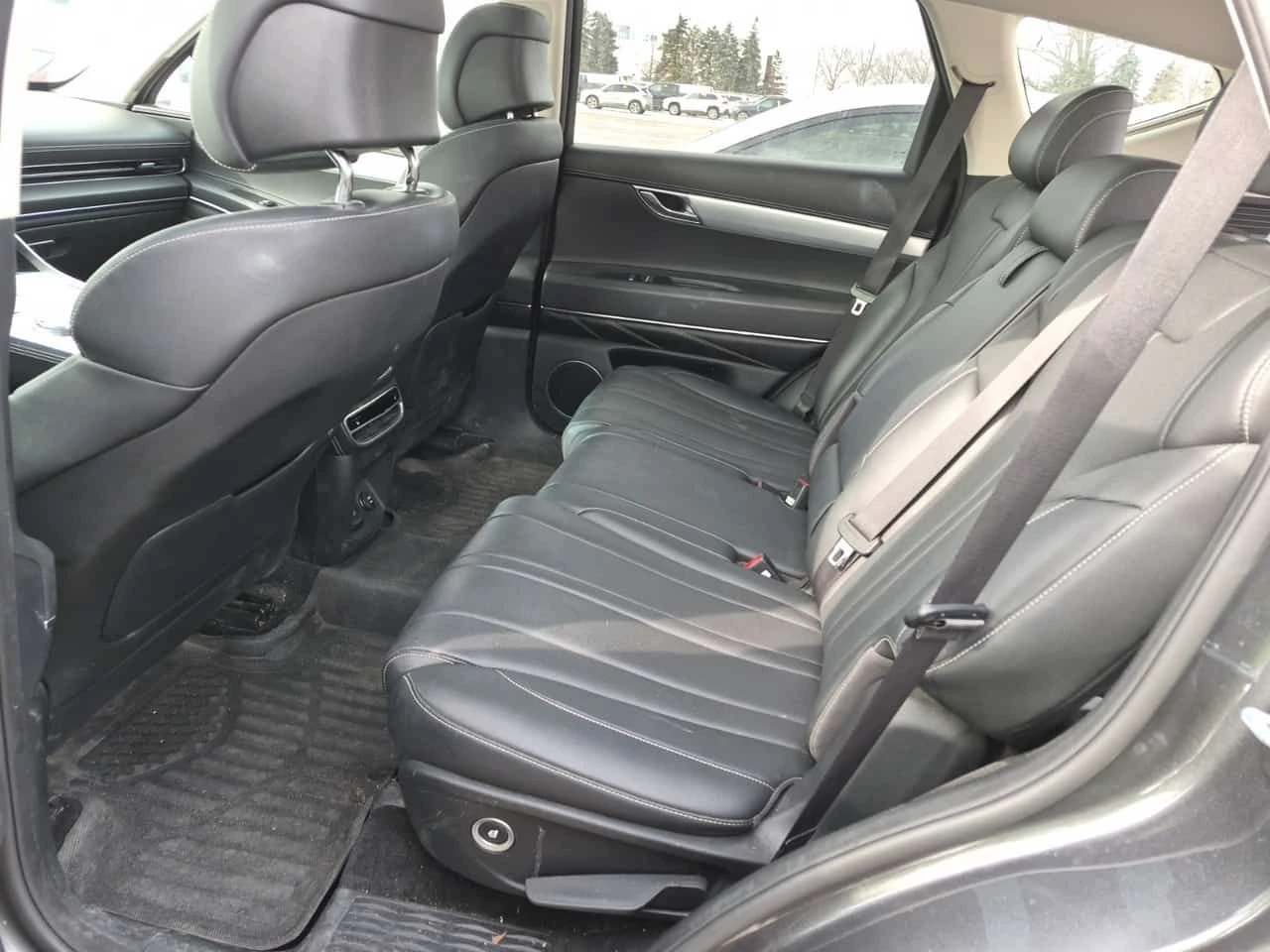 Genesis GV80 2.5T * Един собственик * Без инцидент * CARFAX *  - изображение 9