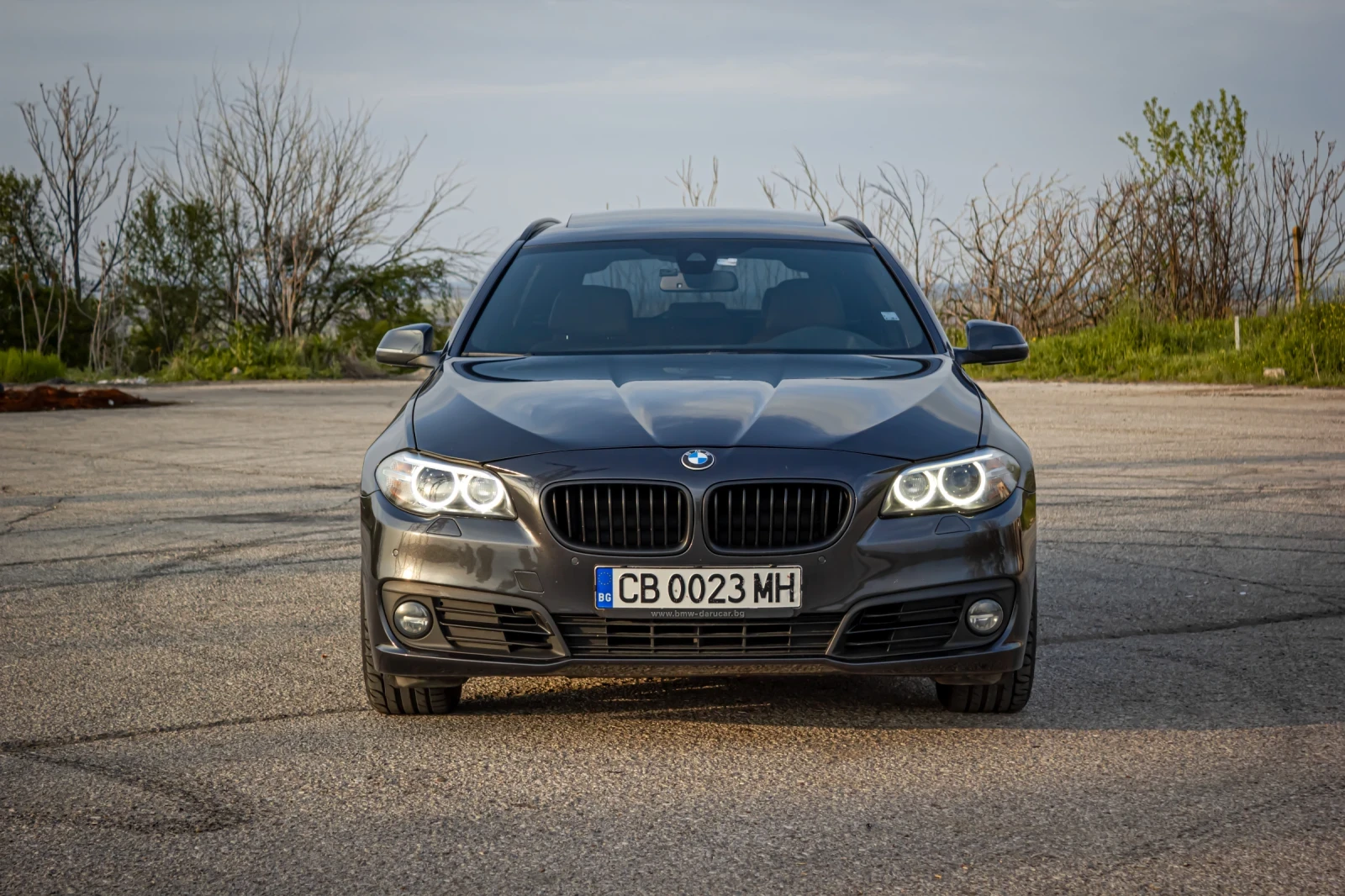 BMW 520 F11 Доста екстри LCI , снимка 2 - Автомобили и джипове - 54213931