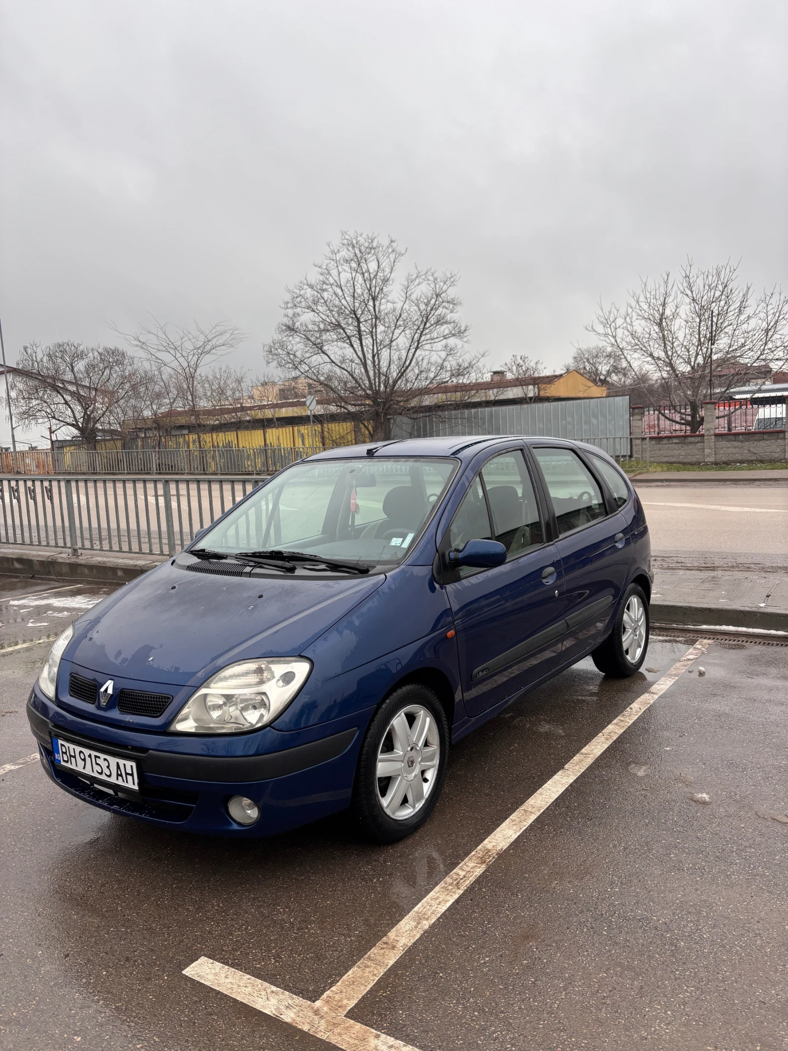 Renault Scenic, снимка 4 - Автомобили и джипове - 54352006
