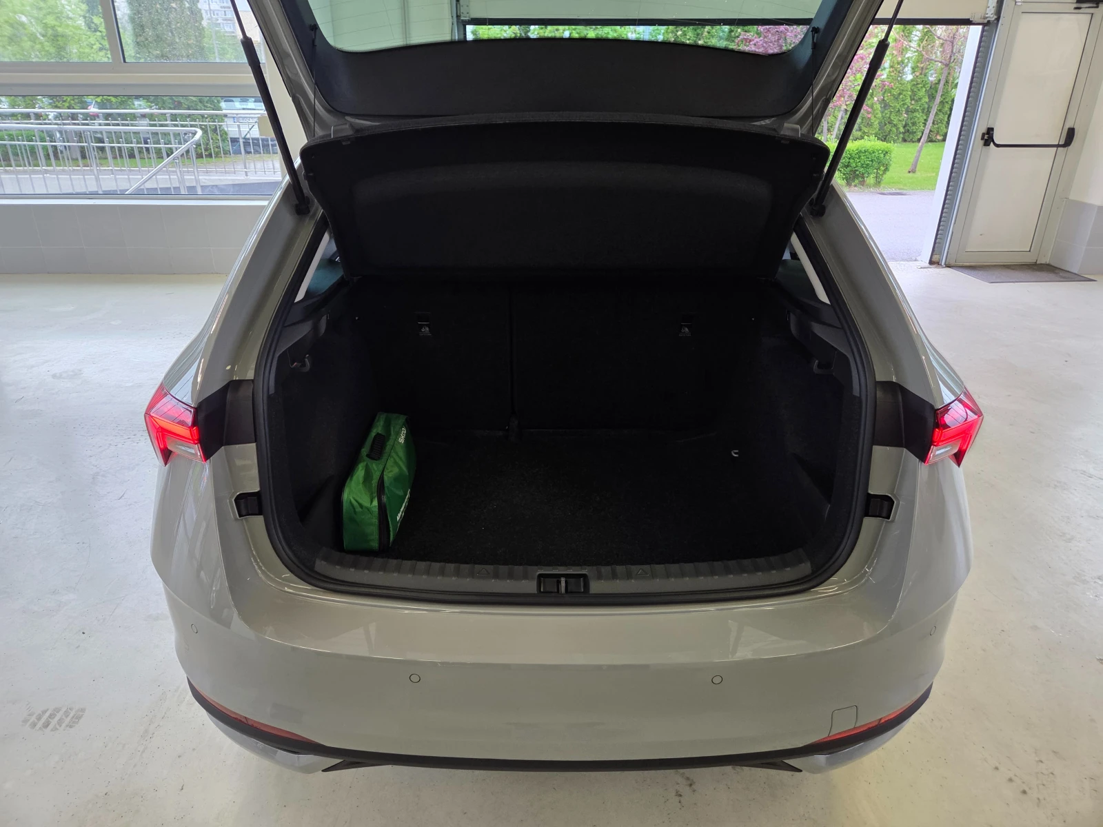 Skoda Scala 4199 Евро за получаване, Comfort /1.0 TSI / 7DSG, снимка 16 - Автомобили и джипове - 54366617