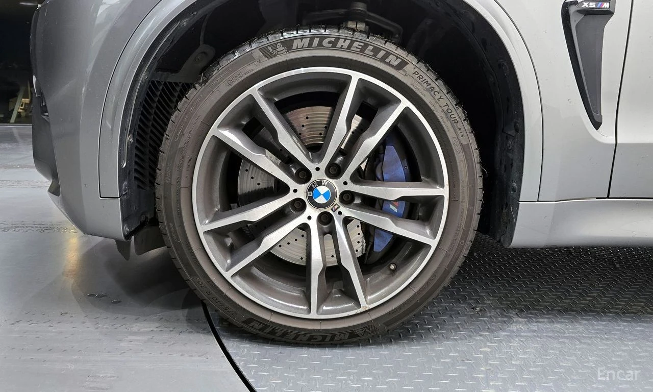 BMW X5M HEADUP* HARMAN* KARDON* ПАНО* 360* КАМЕРИ* ОБДУХ, снимка 16 - Автомобили и джипове - 54612001