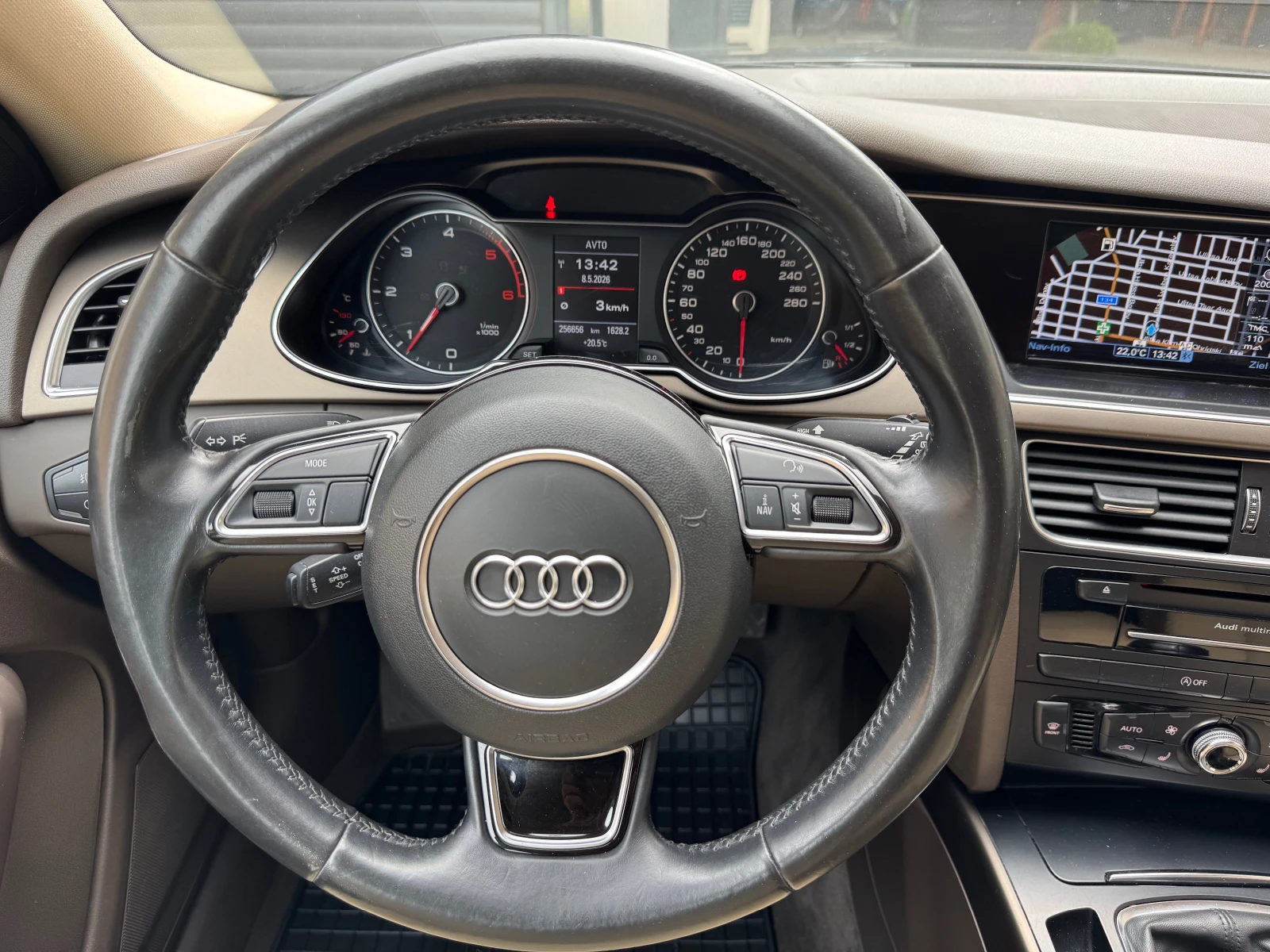 Audi A4 2.0TDi-Quattro, снимка 10 - Автомобили и джипове - 54645829