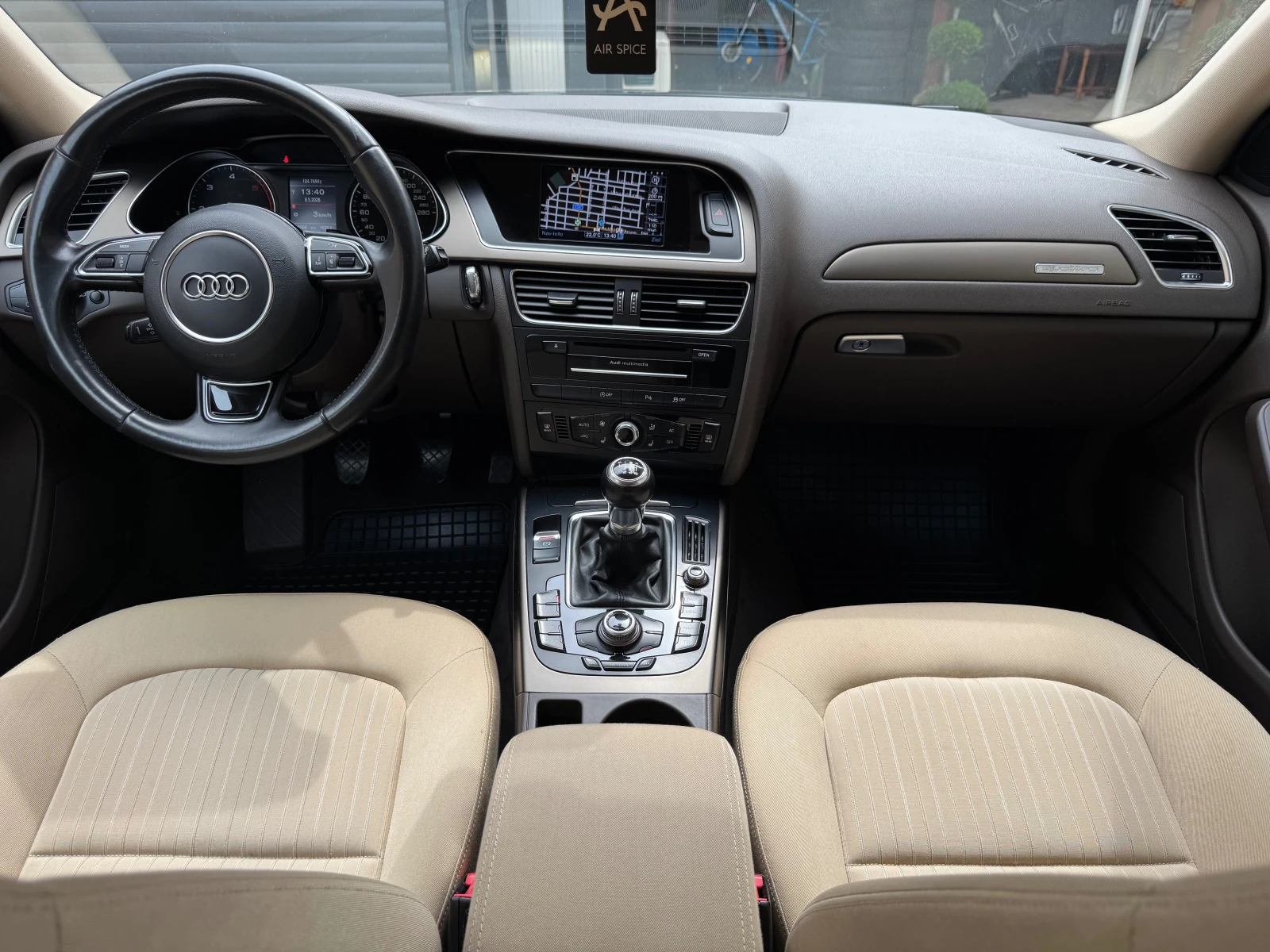 Audi A4 2.0TDi-Quattro, снимка 9 - Автомобили и джипове - 54645829