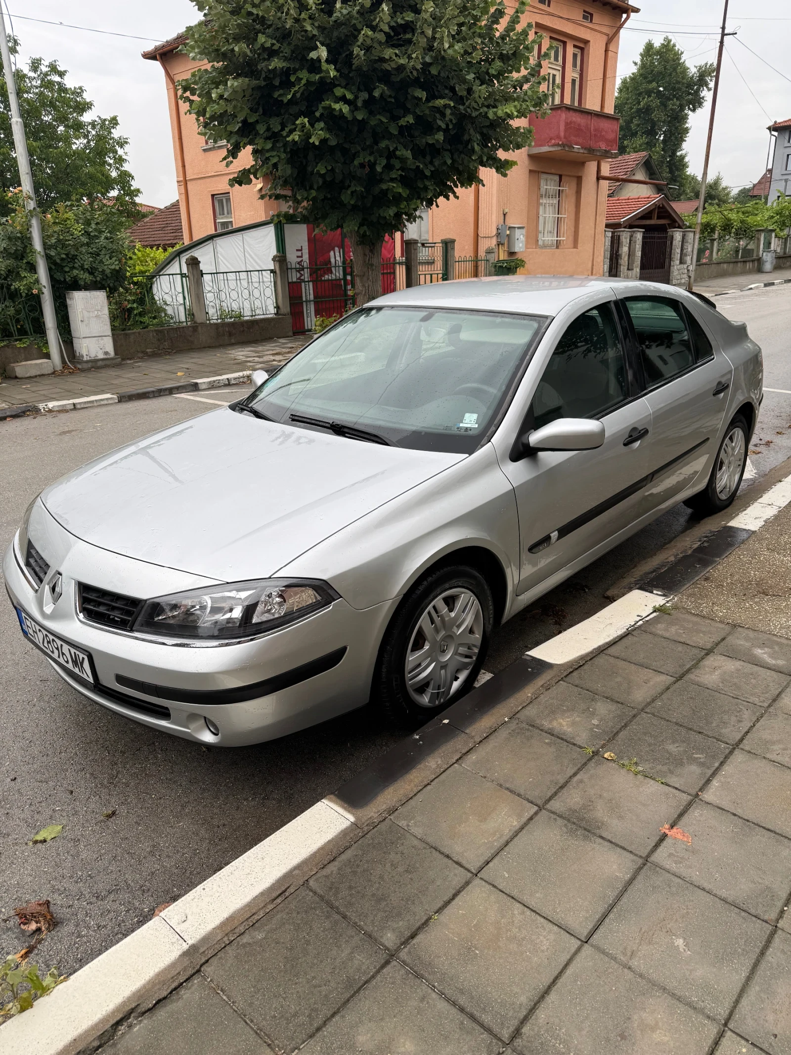 Renault Laguna, снимка 3 - Автомобили и джипове - 55137548
