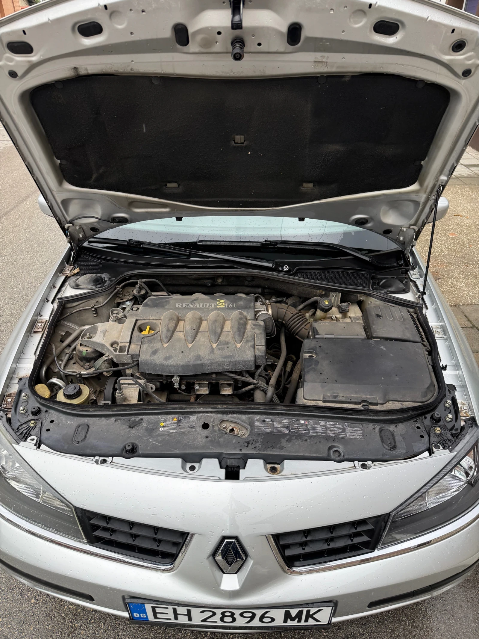 Renault Laguna, снимка 11 - Автомобили и джипове - 55137548