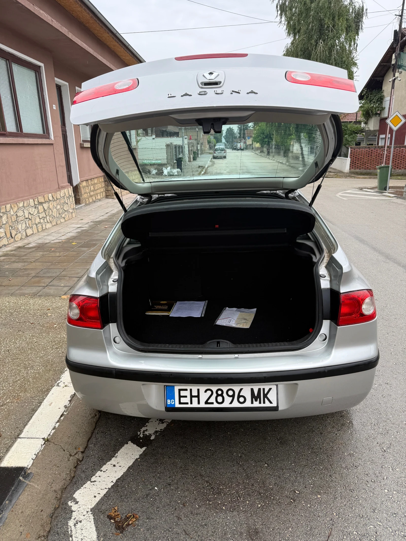 Renault Laguna, снимка 8 - Автомобили и джипове - 55137548