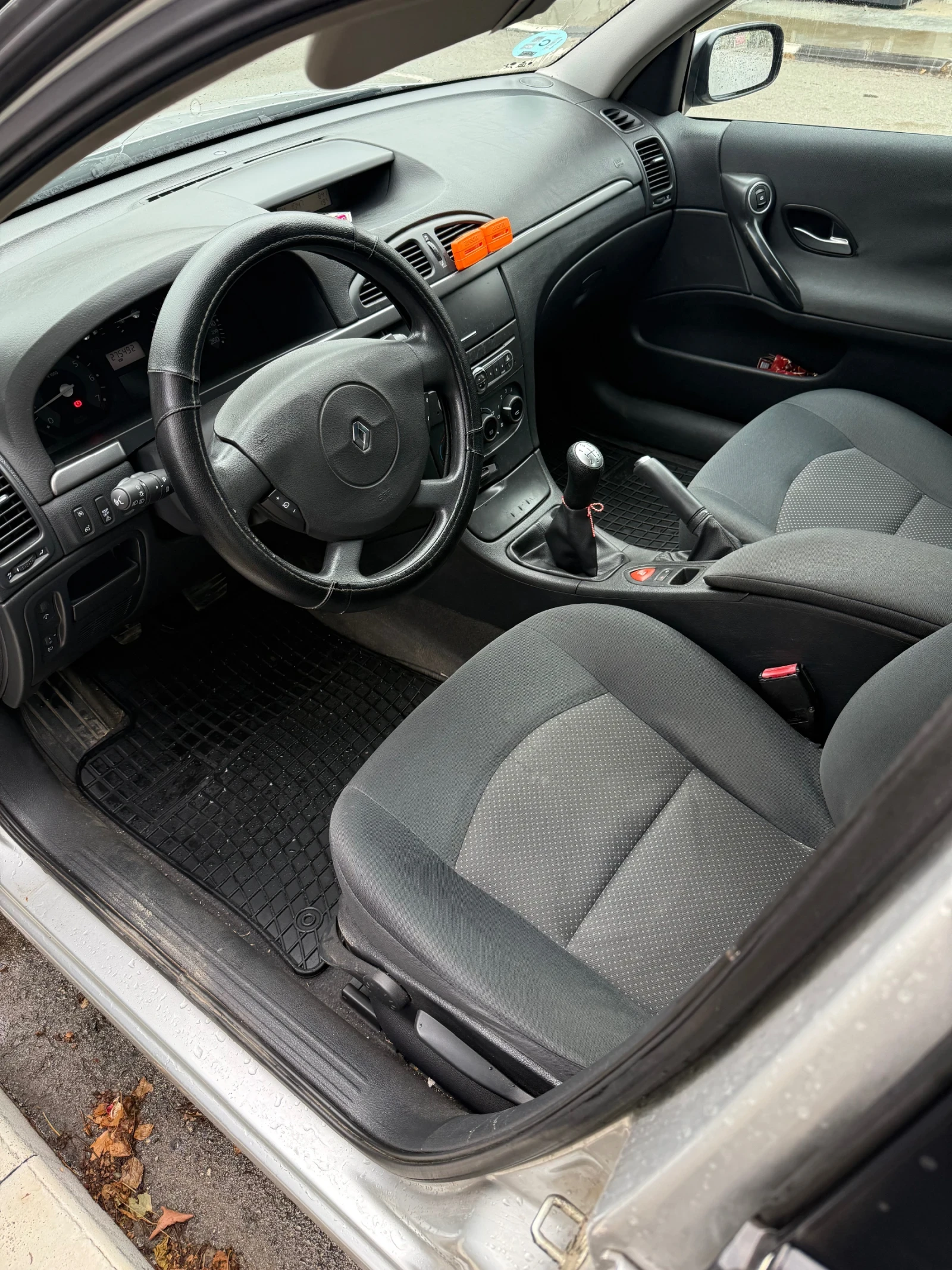 Renault Laguna, снимка 9 - Автомобили и джипове - 55137548