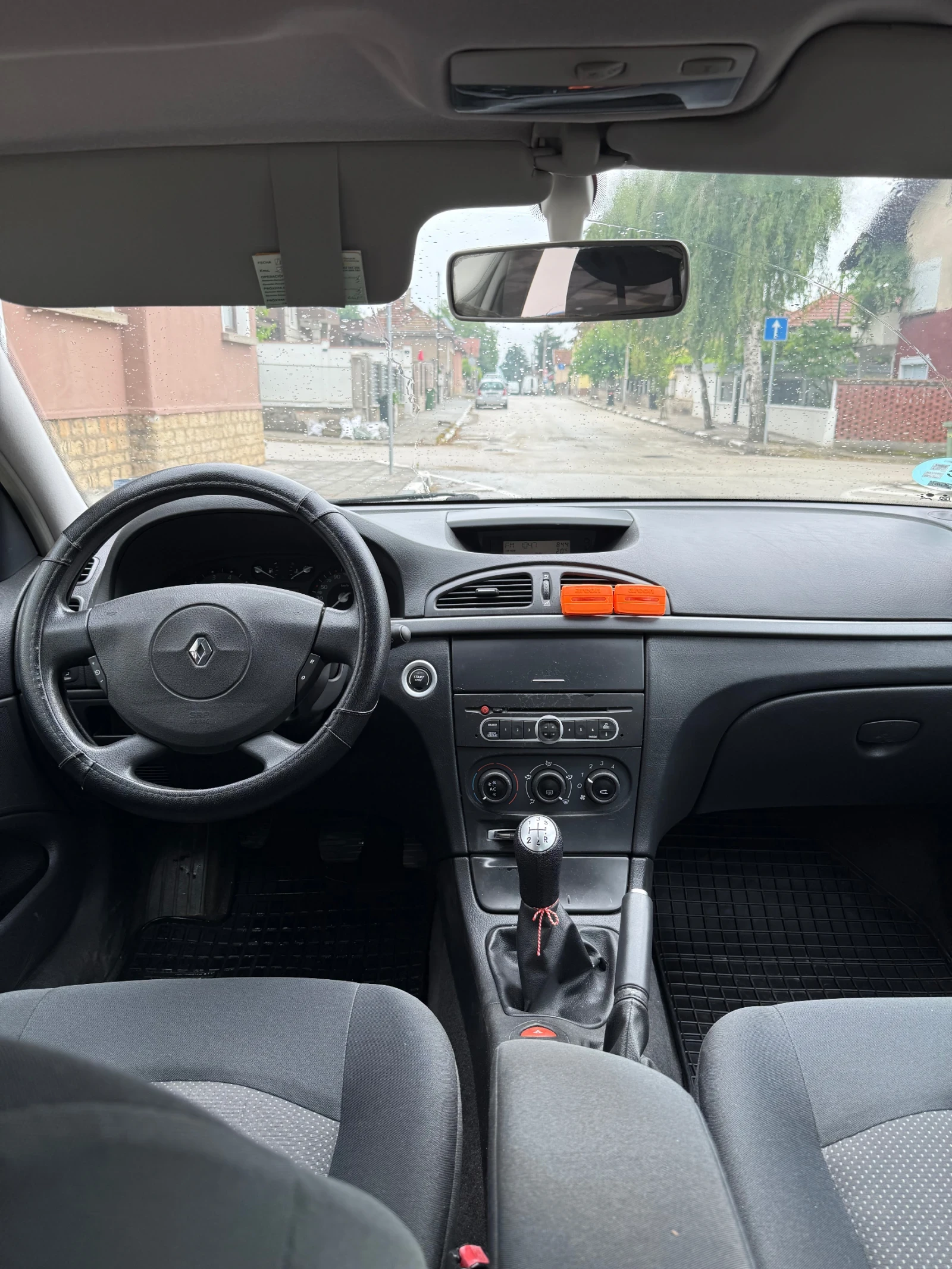Renault Laguna, снимка 12 - Автомобили и джипове - 55137548