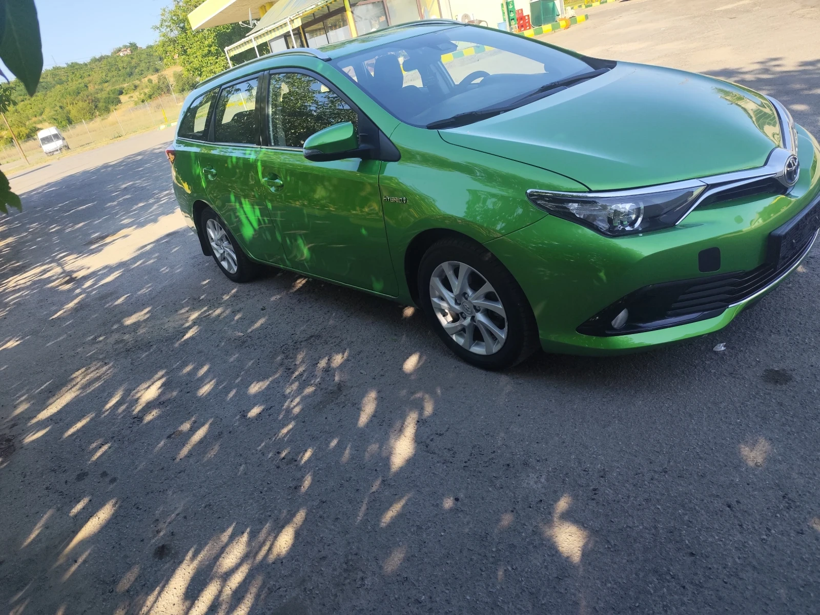 Toyota Auris 1.8 hibrid 136 k.s | Mobile.bg � ����������� 4