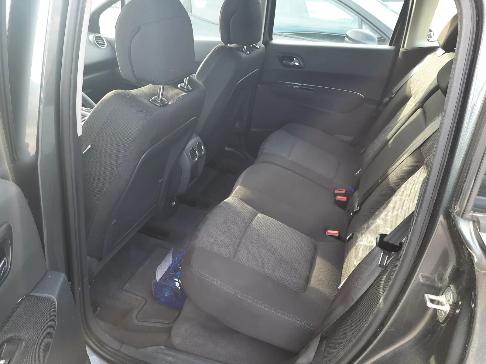 Peugeot 3008 1.6D, снимка 3 - Автомобили и джипове - 55732348