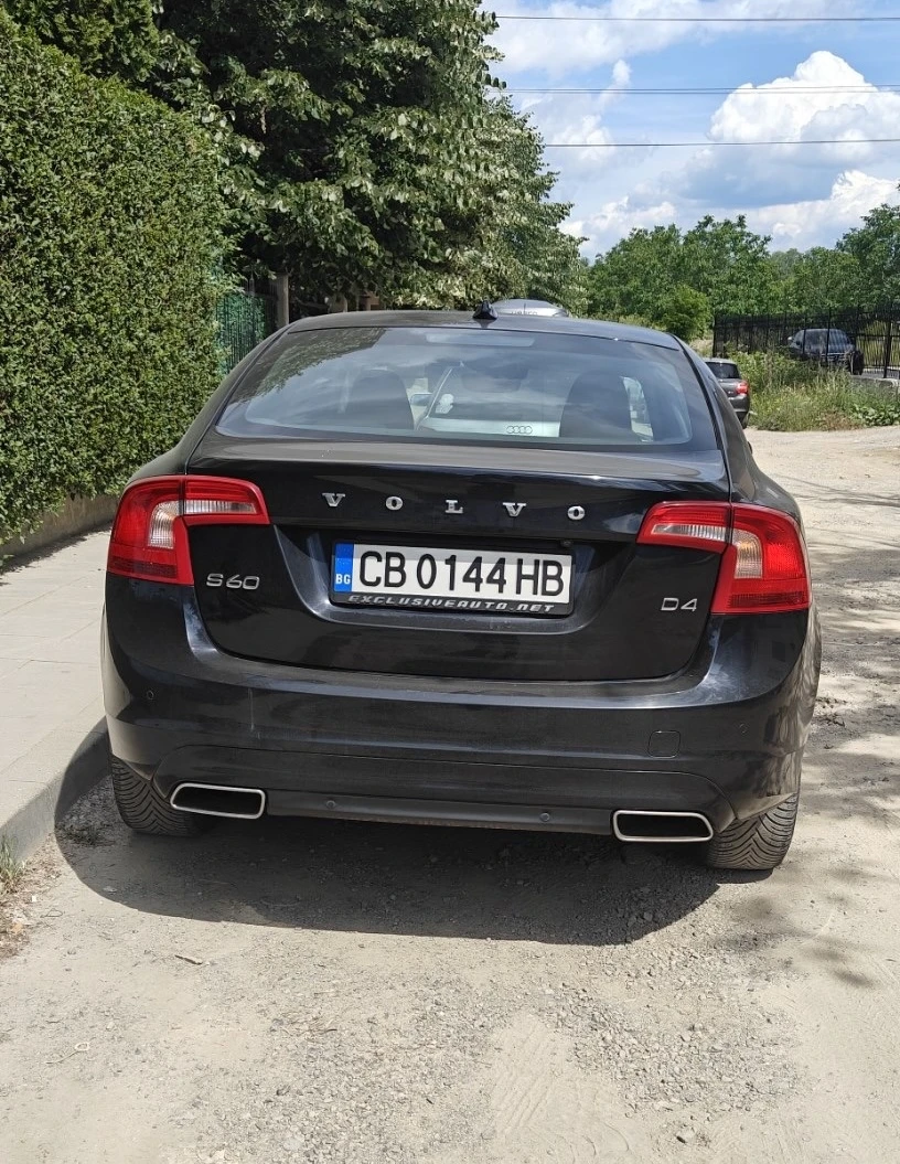 Volvo S60 D4, снимка 3 - Автомобили и джипове - 55775918