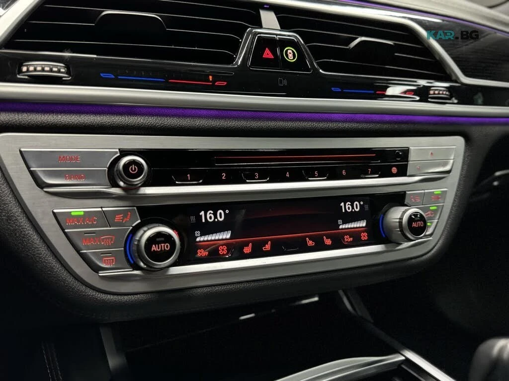 BMW 750 xDrive * 360 * АвтоКредит * (ЦЕНА ДО БГ), снимка 12 - Автомобили и джипове - 55930852