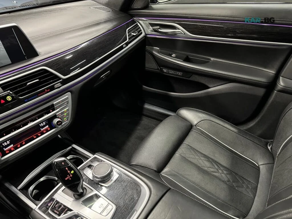 BMW 750 xDrive * 360 * АвтоКредит * (ЦЕНА ДО БГ), снимка 14 - Автомобили и джипове - 55930852