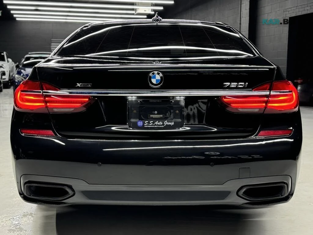 BMW 750 xDrive * 360 * АвтоКредит * (ЦЕНА ДО БГ), снимка 4 - Автомобили и джипове - 55930852