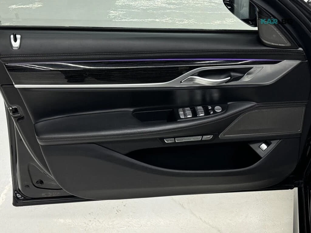 BMW 750 xDrive * 360 * АвтоКредит * (ЦЕНА ДО БГ), снимка 6 - Автомобили и джипове - 55930852