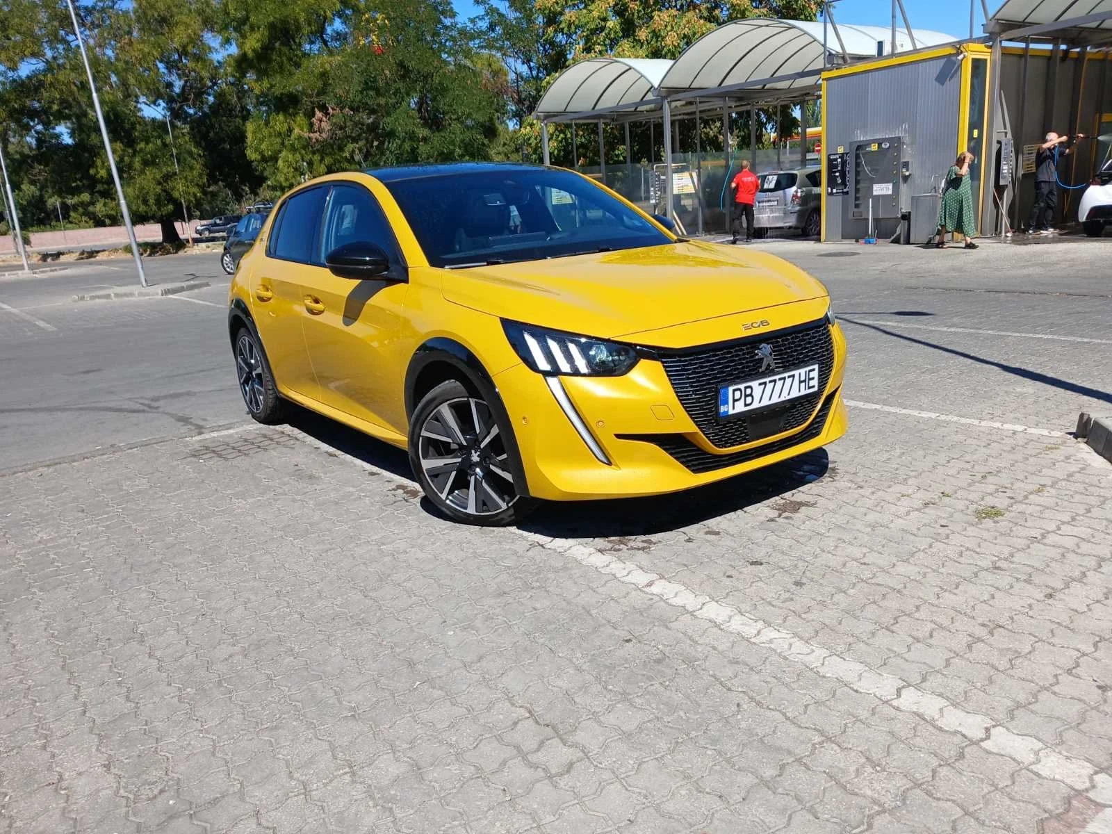 Peugeot 208  GT-Line 130 к.с. с панорама