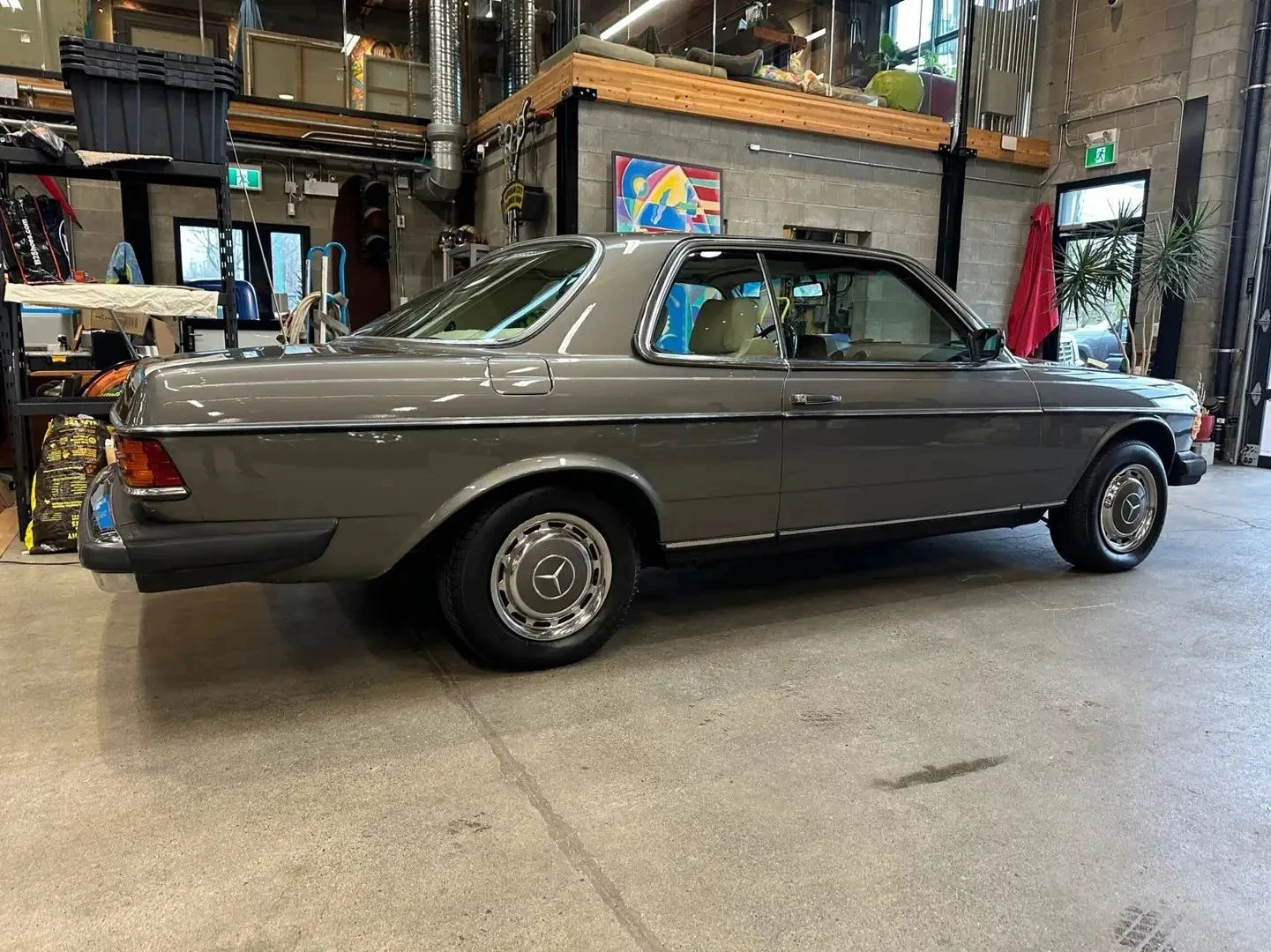 Mercedes-Benz 123, снимка 17 - Автомобили и джипове - 56686618