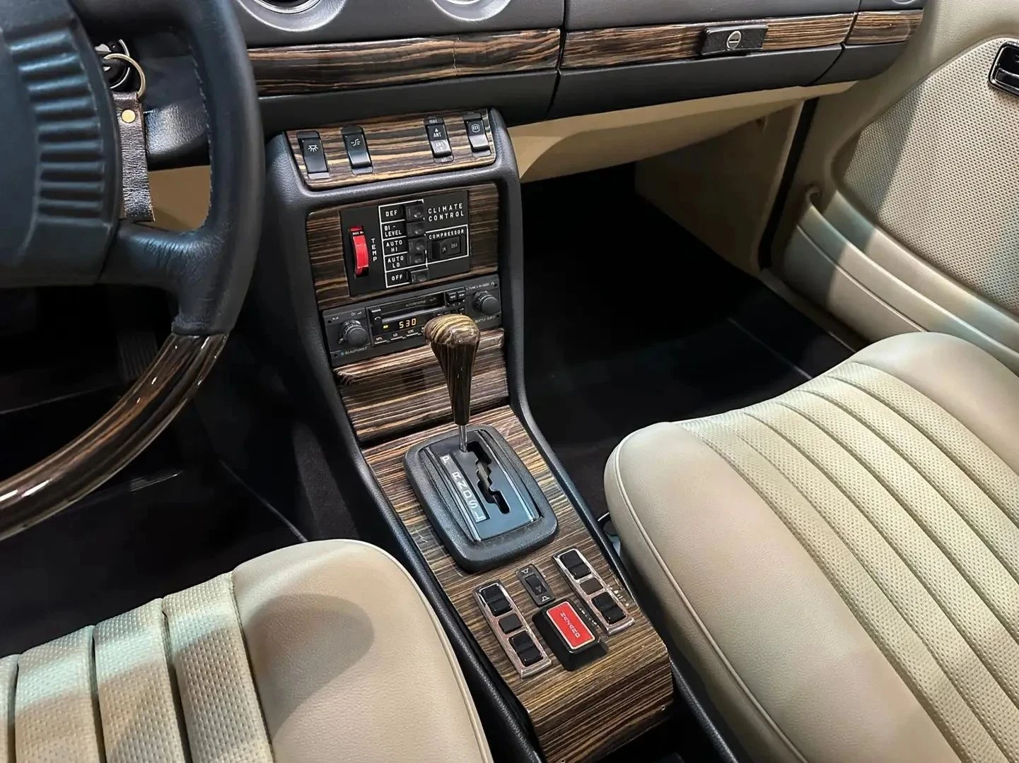 Mercedes-Benz 123, снимка 15 - Автомобили и джипове - 56686618