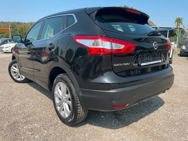 Nissan Qashqai 1.5dci-110k.c-КАМЕРА-ПАРКТР.-НАВИГАЦИЯ-LED, снимка 6 - Автомобили и джипове - 47160085