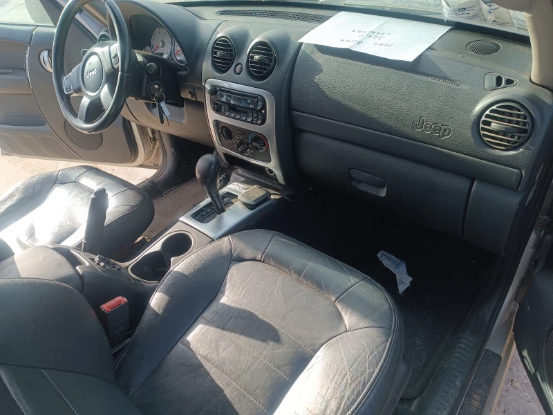 Jeep Cherokee 2, 8 CRD, снимка 12 - Автомобили и джипове - 48288847