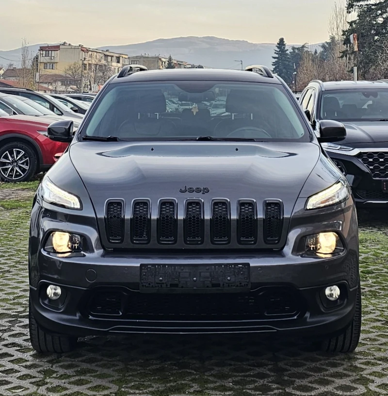 Jeep Cherokee 2.2 CRDI 4WD Night Eagle 200к.с., снимка 2 - Автомобили и джипове - 52841058