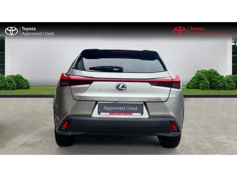 Lexus UX 250h 2.0h Executive Plus, снимка 6 - Автомобили и джипове - 52988972