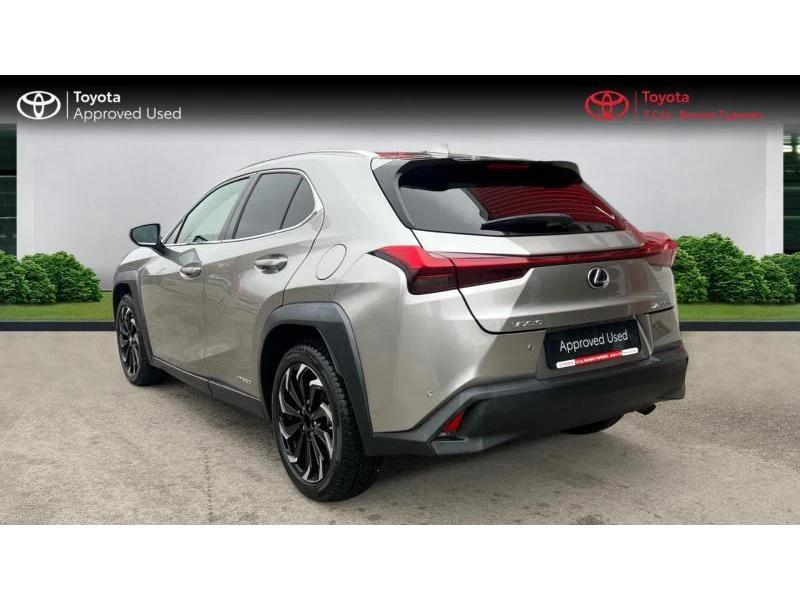 Lexus UX 250h 2.0h Executive Plus, снимка 7 - Автомобили и джипове - 52988972