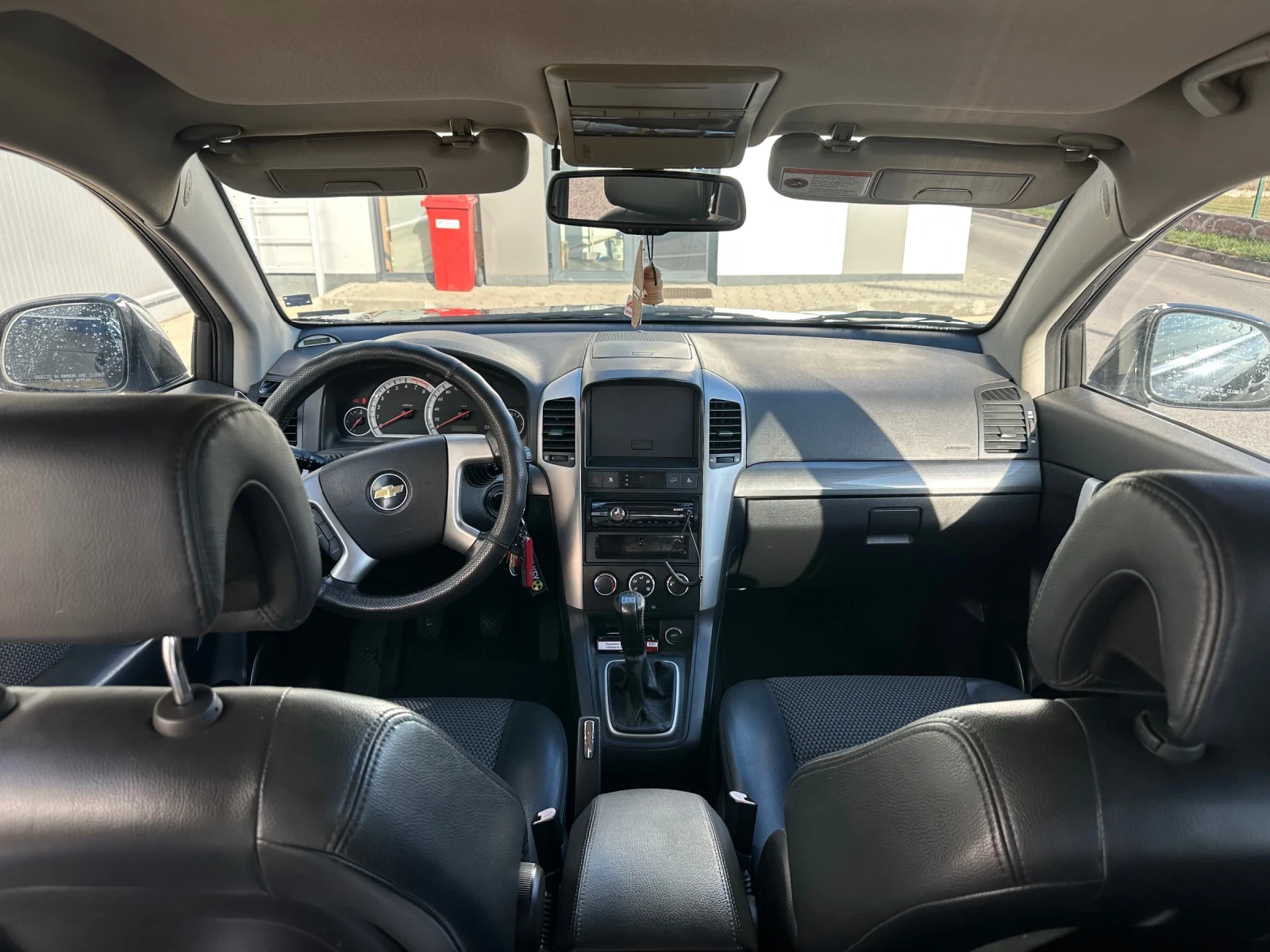 Chevrolet Captiva 2.4LT 4Х4 ГАЗ 7 МЕСТЕН РЪЧНИ СКОРОСТИ - изображение 9