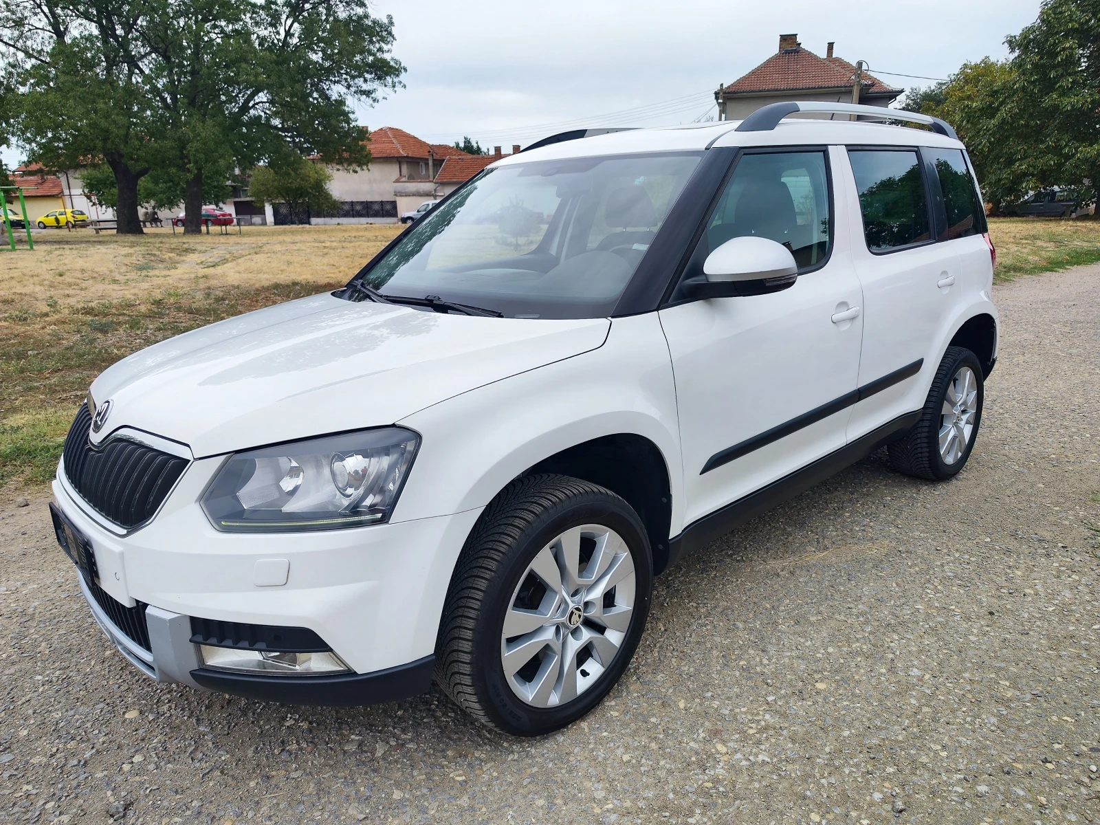 Skoda Yeti 4X4= 170ks - изображение 2