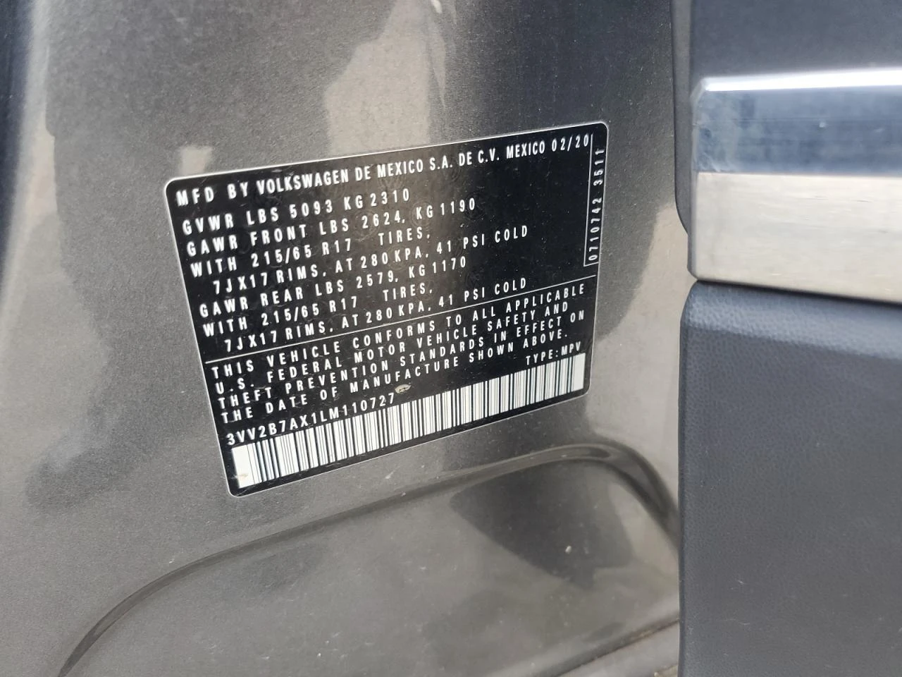 VW Tiguan SE 2.0L 4X4 *   * * *  | Mobile.bg   12