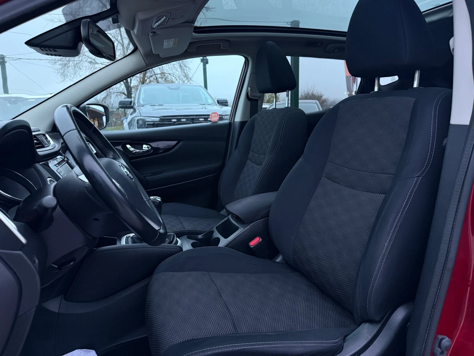 Nissan Qashqai 1.5DCi Кам Нави Пано - изображение 9