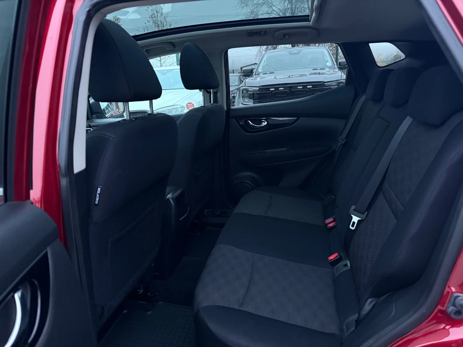 Nissan Qashqai 1.5DCi Кам Нави Пано - изображение 10