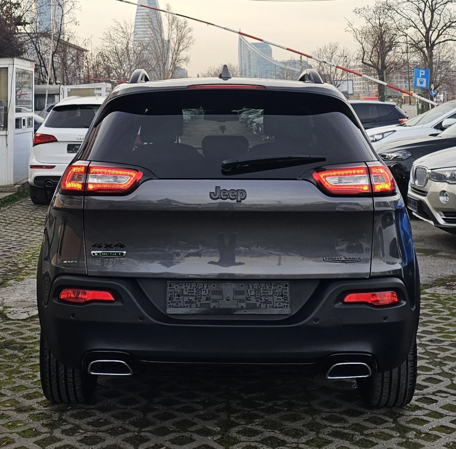 Jeep Cherokee 2.2 CRDI 4WD Night Eagle 200�.�. | Mobile.bg � ����������� 5