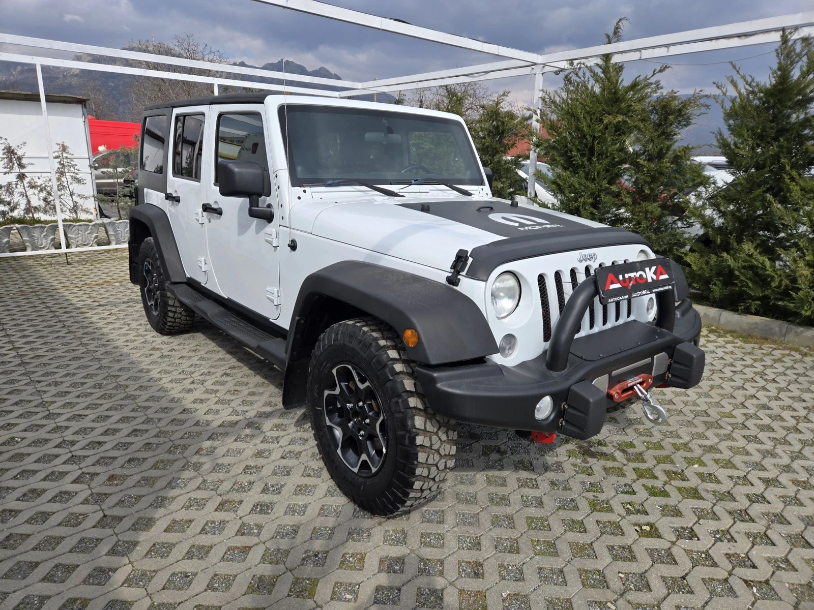 Jeep Wrangler 3.6i-290кс= АВТОМАТ= BUSHWACKER= UNLIMITED, снимка 2 - Автомобили и джипове - 53865722