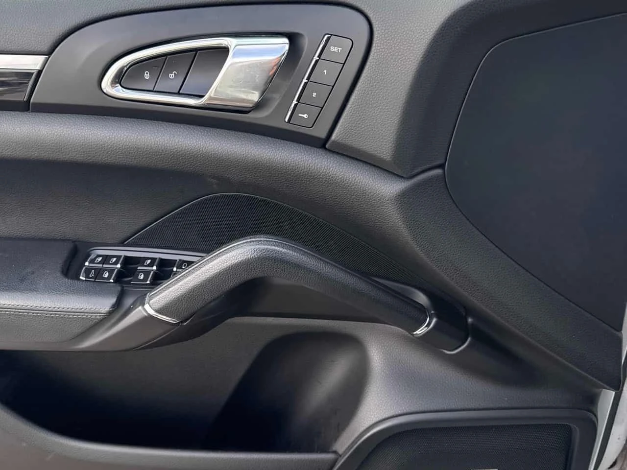 Porsche Cayenne * S * 2 КЛЮЧА* ПОДГРЕВ* KEYLESS* ПАНО* , снимка 13 - Автомобили и джипове - 54000106