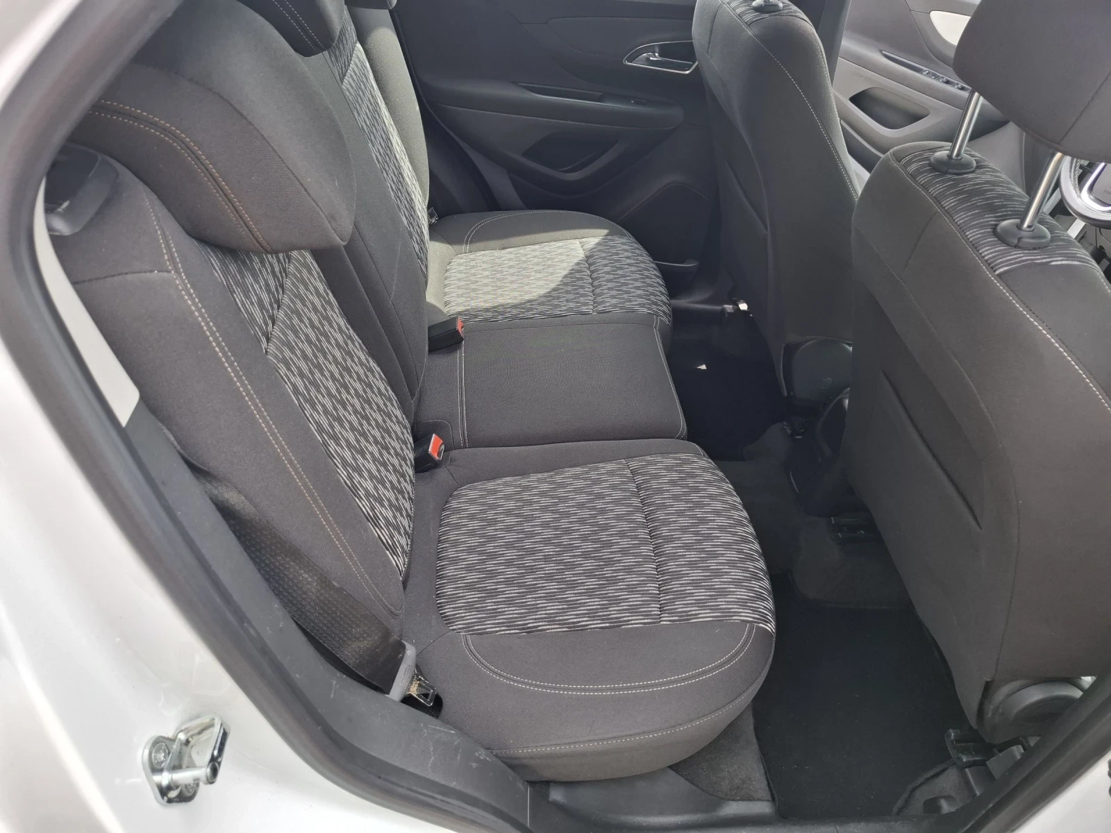 Opel Mokka 1.6 - 115кс.   149000км, снимка 9 - Автомобили и джипове - 54606468