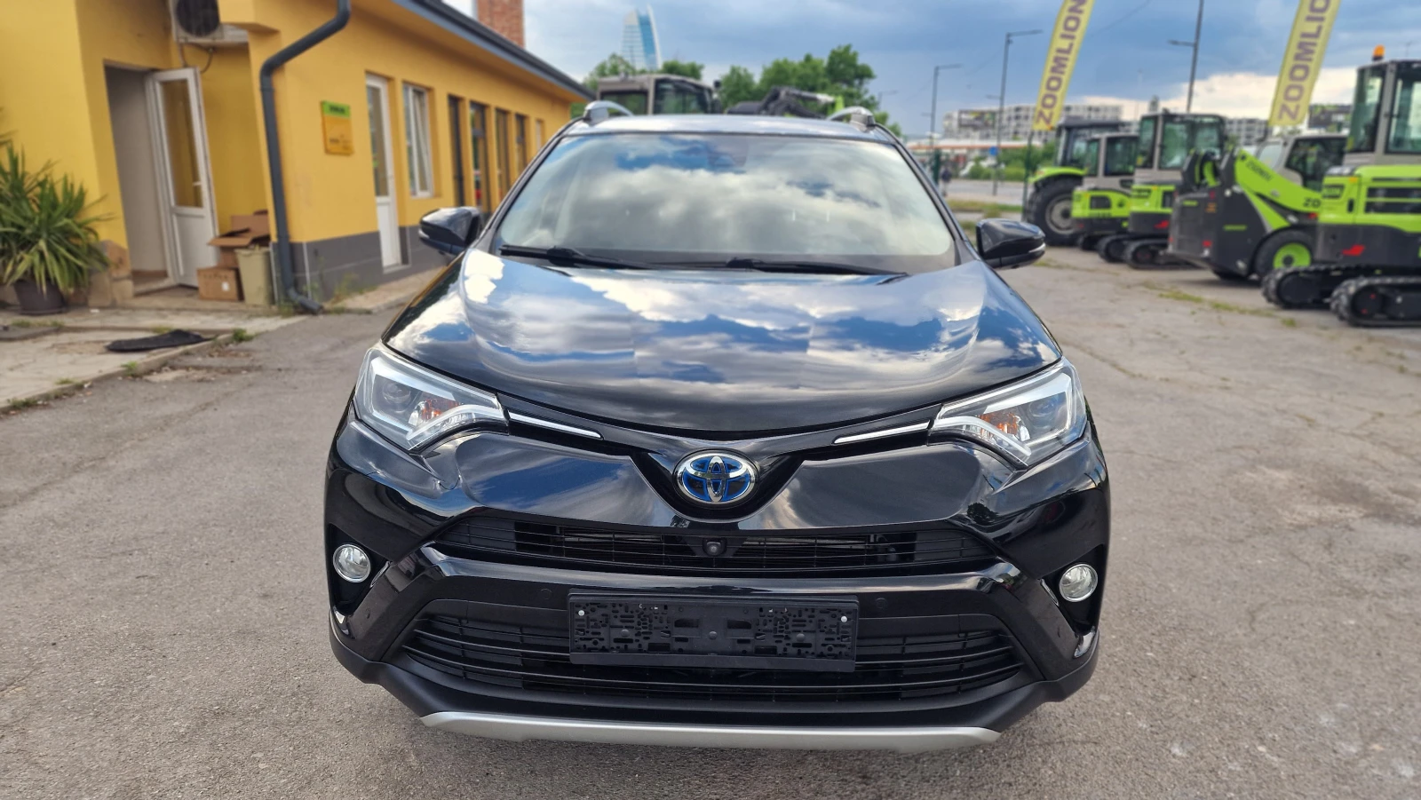 Toyota Rav4 2.5i Luxury Executive Camera 360 Кожен салон, снимка 2 - Автомобили и джипове - 54625697