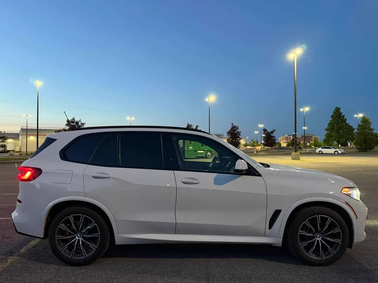 BMW X5 xDrive40i  CARFAX | Mobile.bg � ����������� 3